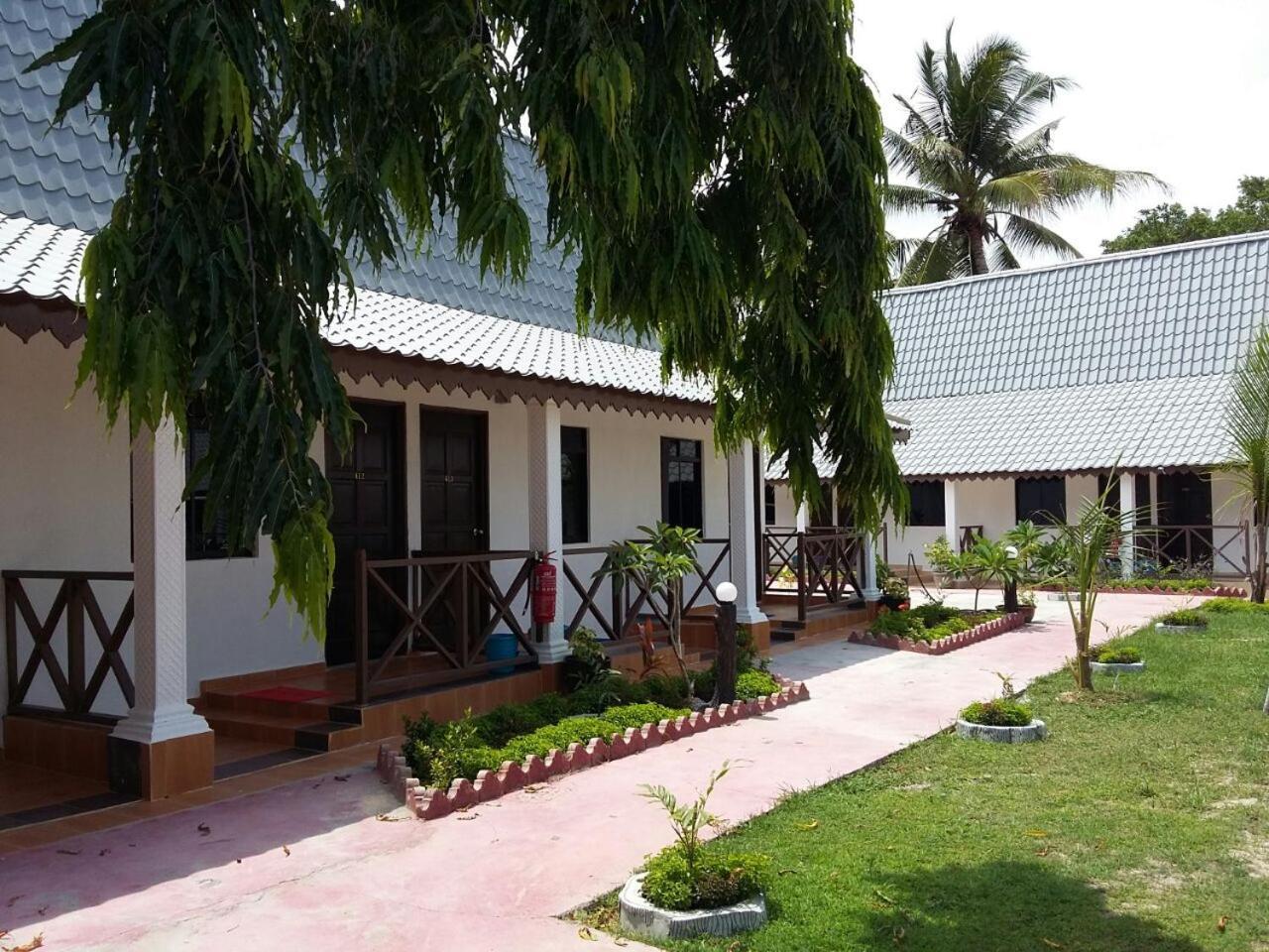 Rasa Senang Villa -Islam Guest Only Pantai Cenang  Dış mekan fotoğraf