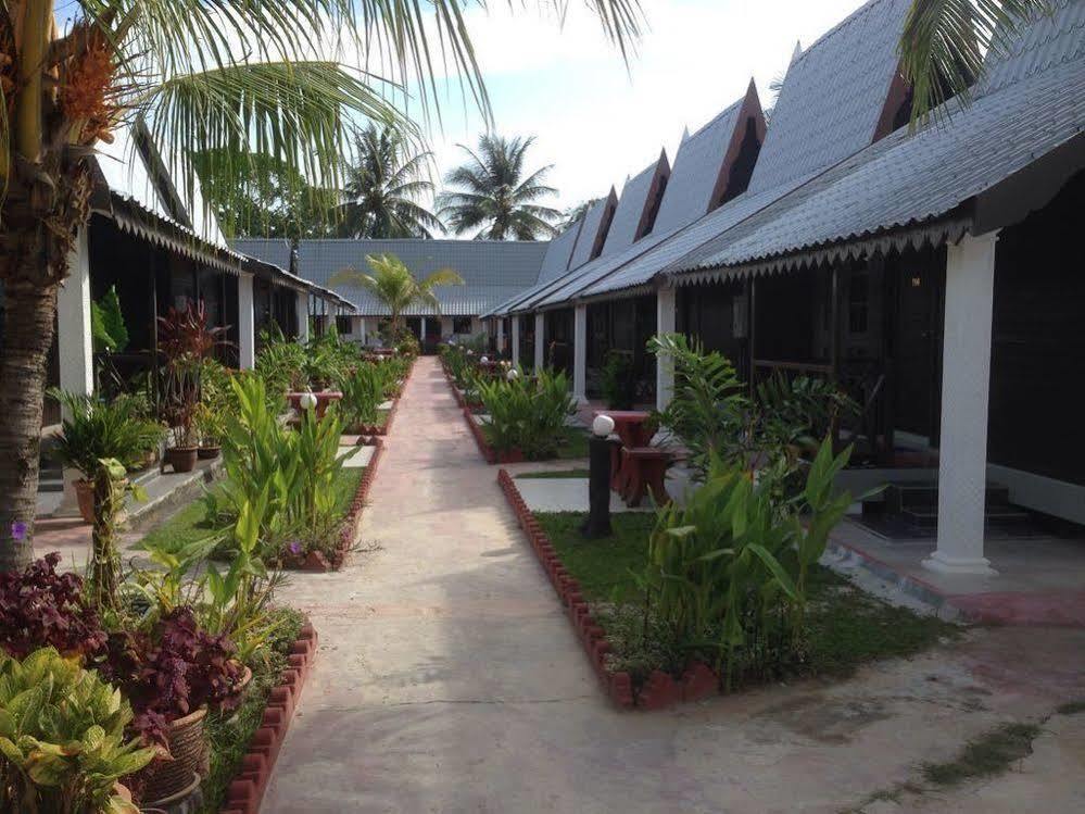 Rasa Senang Villa -Islam Guest Only Pantai Cenang  Dış mekan fotoğraf