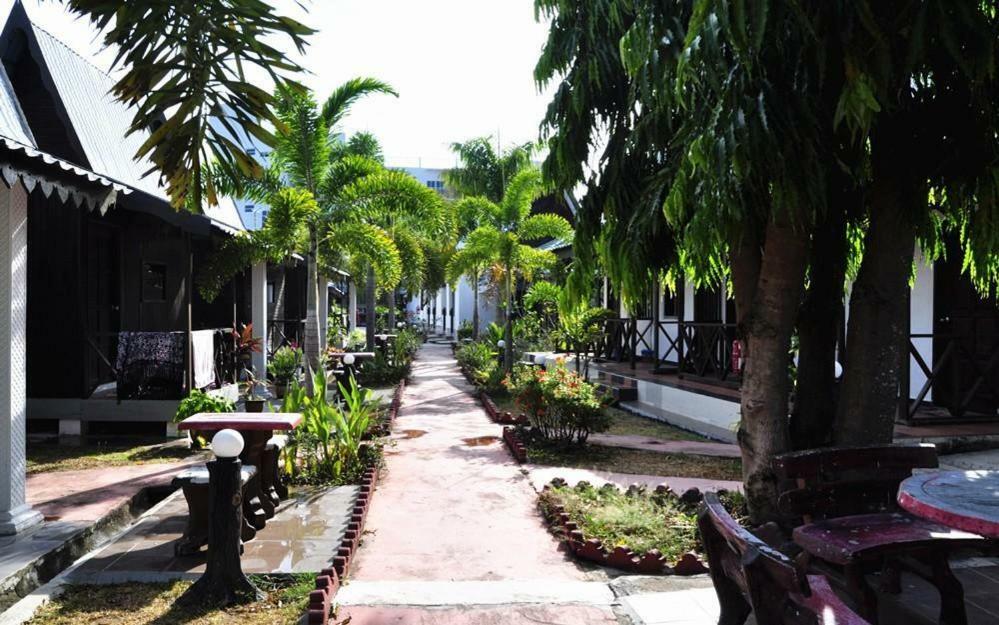 Rasa Senang Villa -Islam Guest Only Pantai Cenang  Dış mekan fotoğraf